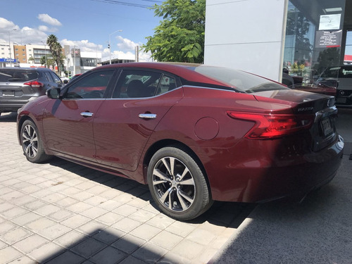 Imagen 8 de 15 de Nissan Maxima 4 Puertas