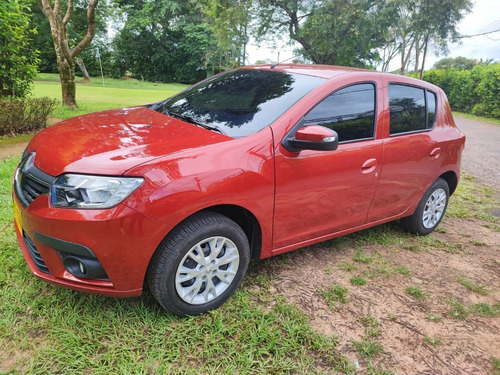 Imagen 2 de 16 de Renault Sandero Life Max