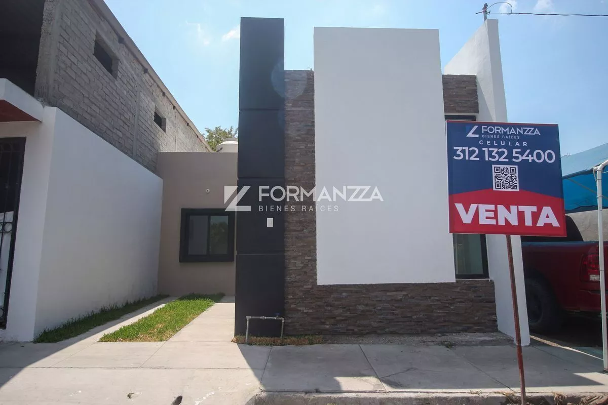 Casa Recién Remodelada En Venta En Jardines Del Sol En Colim