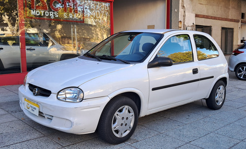 Chevrolet Corsa Classic 1.6 Gl Aa Dh