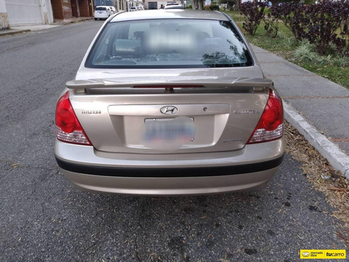 Hyundai Elantra Gls 2.0