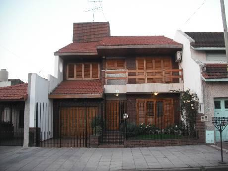 Venta Casa 4 Amb 650 M2 Cochera 2 Autos Valentin Alsina Lanus