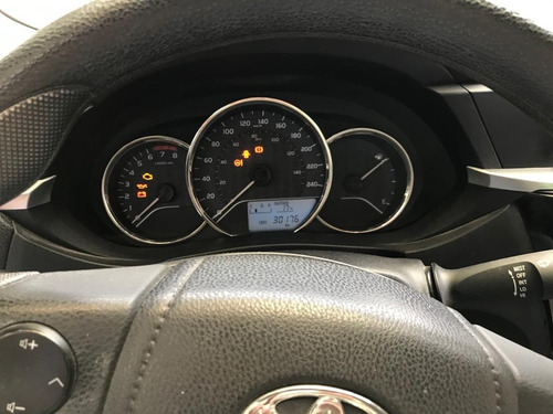 Imagen 6 de 9 de Toyota Corolla 2016 1.8 Base Mt