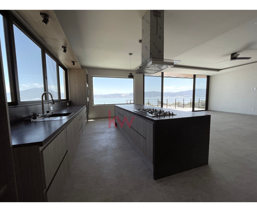 Casa En Venta En Jocotepec, Jalisco