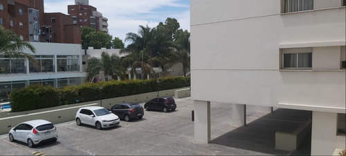 Alquilo Monoambiente En Torre Del Prado