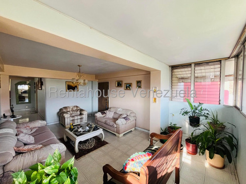 Apartamento En Venta Urb Calicanto, Maracay 25-18243 Hc