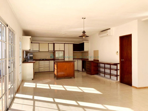 Imagen 5 de 30 de Colonia Del Sacramento - Importante Propiedad 2 Casas En Venta