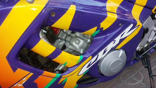 Imagen 3 de 10 de Honda Cbr 600 F3