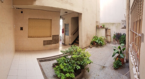 Imagen 6 de 30 de Piedras Al 1300 Y Av. Juan De Garay, San Telmo. Segundo Piso Por Escalera. 2 Ambientes. Superficie Total 80 M2. Super. Cubierta 42 M2. Terraza Anexable De 38 M2. Dormitorio Grande. Conexión Lavarropas
