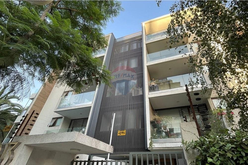 Depto En Venta/ Plaza Ñuñoa: 2d, 2b