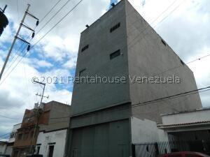Imagen 1 de 14 de #22-1644 Amplio Edificio Industrial En Prado De Maria
