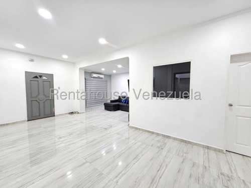 Hermosa Casa En Venta Urb. Villas Del Centro, La Morita I, Maracay, Edo. Aragua, 25-21936 Mv