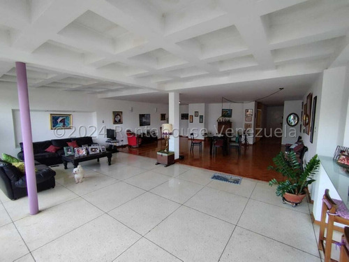 Se Vende Bello Y Espacioso Apartamento En Cumbres De Curumo Mls 24- 19071