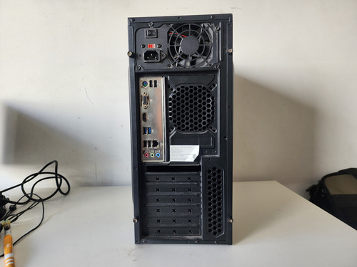 Pc Intel Celeron G4930 4gb 120gb Sdd + Cable De Alimentación