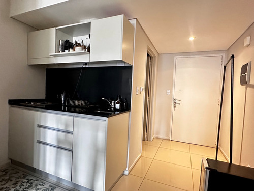 Departamento Amoblado En Liberateur