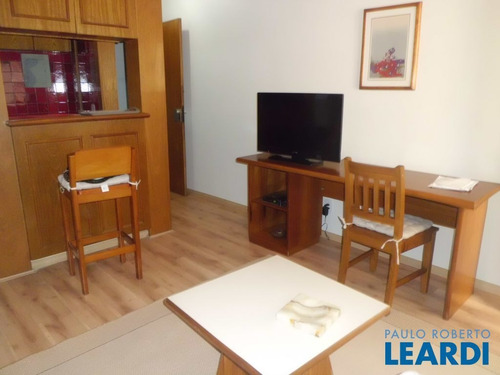 Flat - Jardim América - Sp - 11158