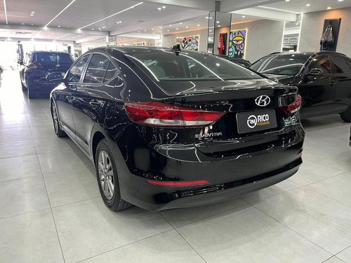 Hyundai Elantra Elantra