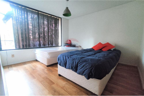 Imagen 8 de 15 de Departamento En Venta 4 D+3b+e, Providencia