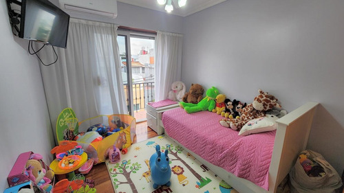 Imagen 16 de 30 de Caballito - Duplex 3 Dormitorios En Venta - Impecable