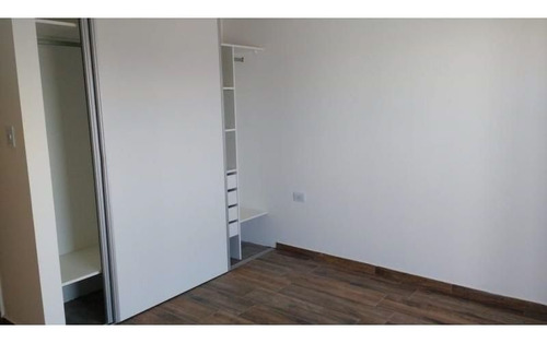 Imagen 3 de 6 de Dúplex En Venta 5 Entre 69 Y 70