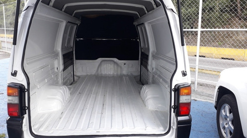 Imagen 8 de 11 de Mitsubishi Panel L300