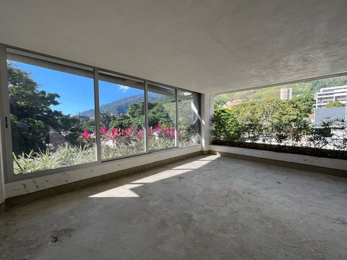 Imagen 10 de 17 de Venta Apartamento Pb Duplex 3h+s/3b+s/5p Altamira