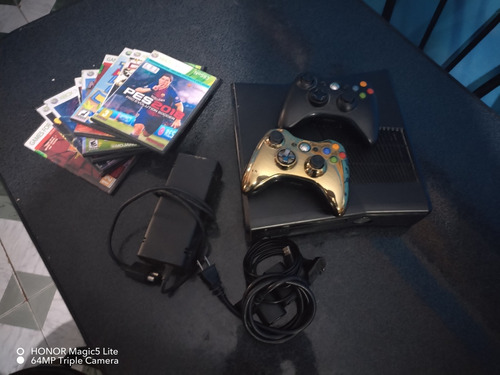 Consola Microsoft Xbox 360 S 4 Gb Negra