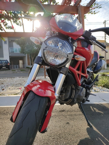 Ducati Monster 796