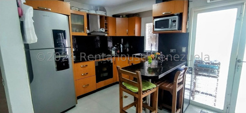 Yonny Silva Rentahouse Carabobo Vende Hermoso Townhouse En Sabana Del Medio San Diego Rcys 25-3343