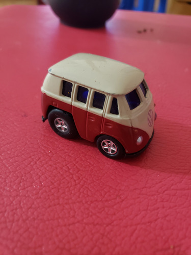 Micro Bus Volkswagen Welly 1963 Escala 1:64 Bordó (Usado)
