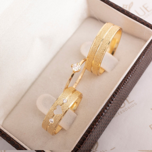 Imagem 5 de 8 de Par De Alianças Coração Vazado 6mm Diamantada Pedra Duas Com