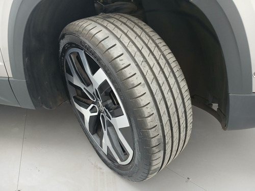 Volkswagen Taos 1.4 250 TSI TOTAL FLEX HIGHLINE AUTOMÁTICO