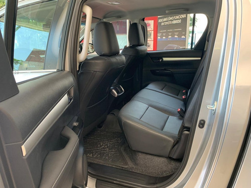 Toyota Hilux 2.8 Cd Srx 177cv 4x4