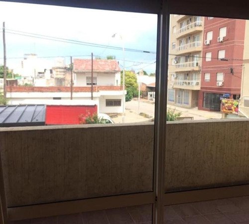 Imagen 4 de 8 de Dpto. 2 Dormitorios Con Balcon - Seguridad 24 Hs. Amenities