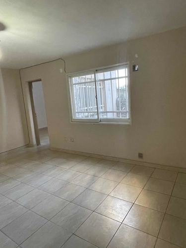 Imagen 4 de 8 de Alquiler Departamento 1 Dorm. Barrio Alberdi.córdoba