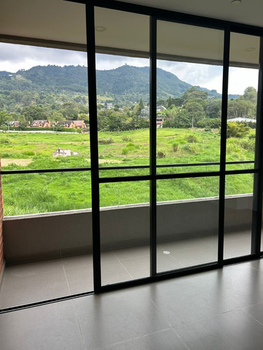 Epic - Apartamento En Venta En Loma Del Escobero, Envigado. A Pocos Metros Del Centro Comercial City Plaza