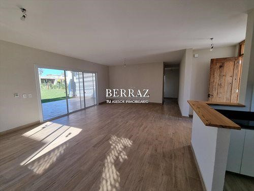 Casa Venta Santa Guadalupe Pilar Del Este Lote De 718,44 M2