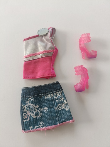 Barbie Outfit Falda Mezclilla Y Blusa (Usado)