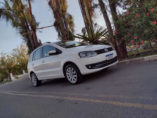 Imagem 5 de 8 de Volkswagen Spacefox 2013 1.6 Trend Total Flex I-motion 5p