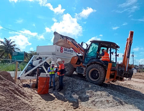 Tolva 32 M3/hora Dosificadora De Concreto Móvil Braher 2023