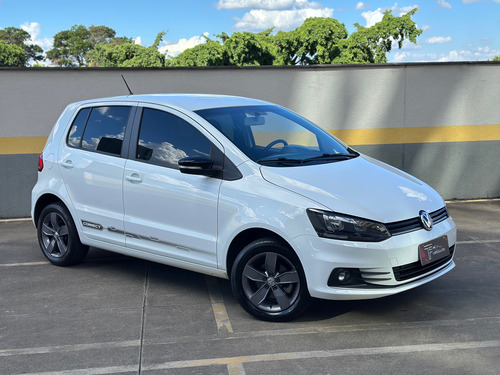 Volkswagen Fox 1.6 Connect Total Flex 5p