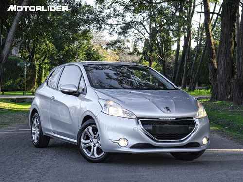 Peugeot 208 Active 1.2 Extra Full