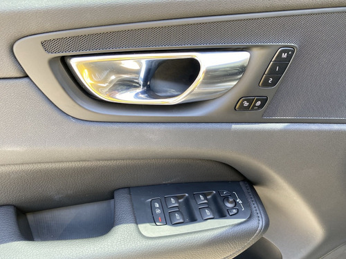 Imagen 10 de 25 de Volvo Xc60 B5 Mild Hybrid 2022
