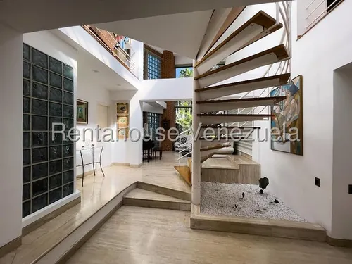 Casa En Venta En Santa Paula Rl