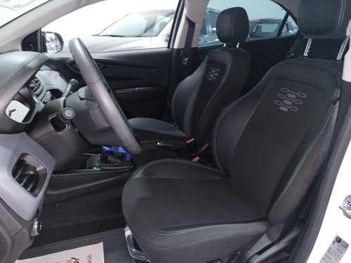 Chevrolet Onix 1.0 JOY PLUS BLACK 8V