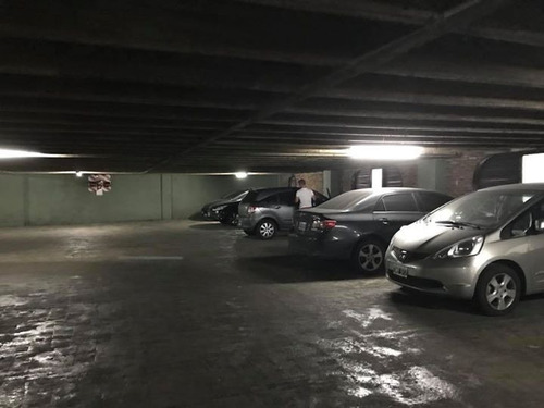 Imagen 7 de 8 de Dueño Vende Cochera Fija Alto Palermo 2 Piso