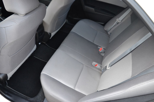 Toyota Corolla Xli 2017 ( Linea Nueva) Color Blanco Perlado