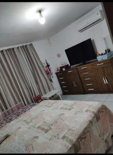 Vendo Casa Com Barracão Na Frente Barracão Medindo 115mt
