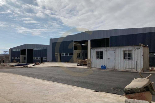 Arriendo De Bodegas Con Oficinas