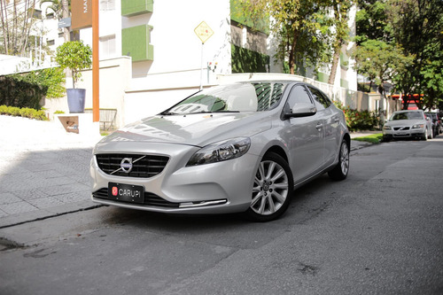 Volvo V40 2.0 T4 Comfort Turbo Gasolina 4p Automático